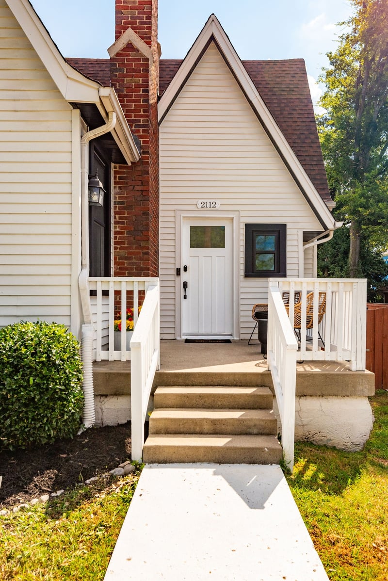 2112 24th Ave N, Nashville, TN 37208