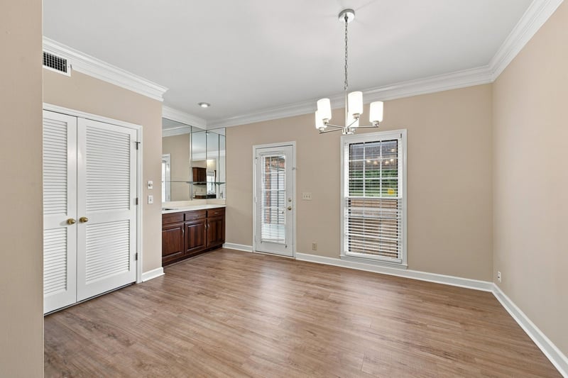 2308 Sharondale Dr, Nashville, TN 37215