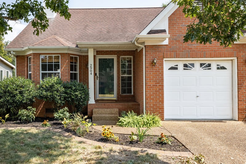 2904 River Bend Dr, Nashville, TN 37214