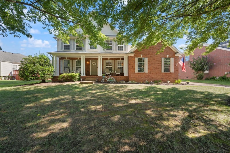 1902 Baileys Trace Dr, Spring Hill, TN 37174