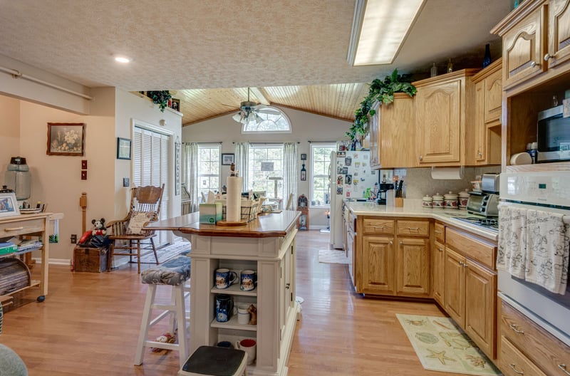 309 Bluebird Ln, Dickson, TN 37055