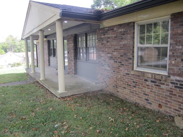 1140 Sugarberry Ln, Springfield, TN 37172