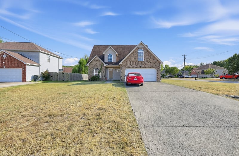 6000 Eden Ln, La Vergne, TN 37086