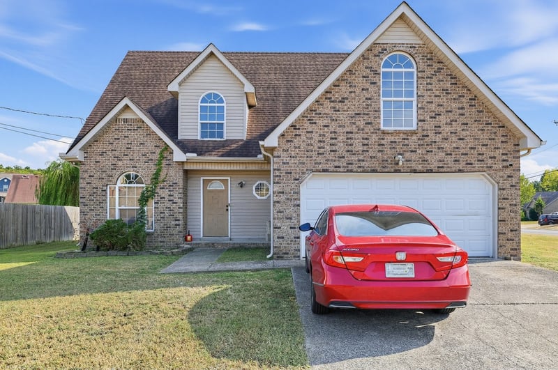 6000 Eden Ln, La Vergne, TN 37086