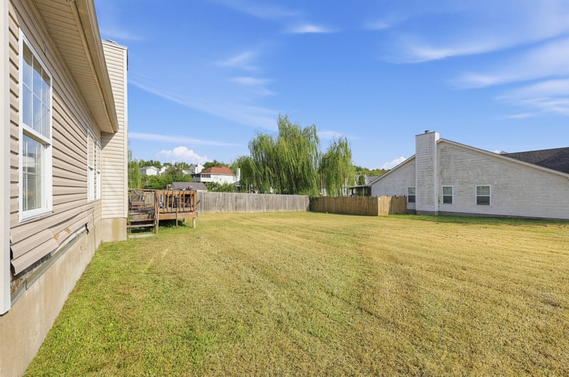 6000 Eden Ln, La Vergne, TN 37086