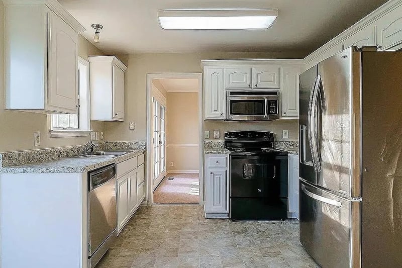 2589 Milton Ln, Thompsons Station, TN 37179