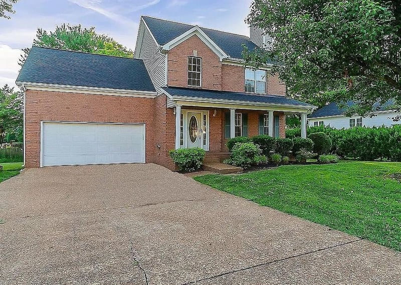 2589 Milton Ln, Thompsons Station, TN 37179