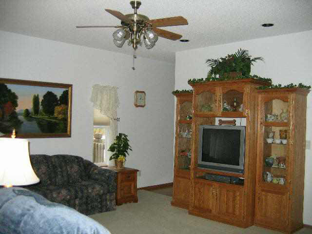 1320 N Lake Edge, Wichita, KS 67052