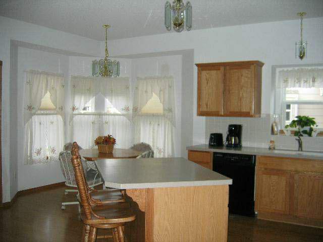 1320 N Lake Edge, Wichita, KS 67052