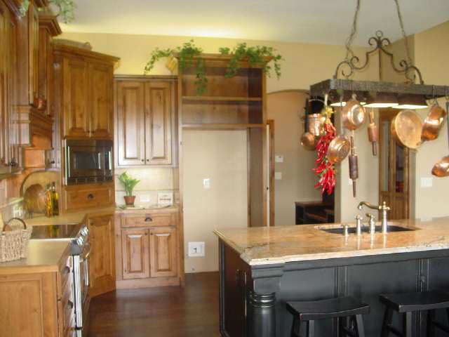 1709 Elk Ridge Ave, Wichita, KS 67052