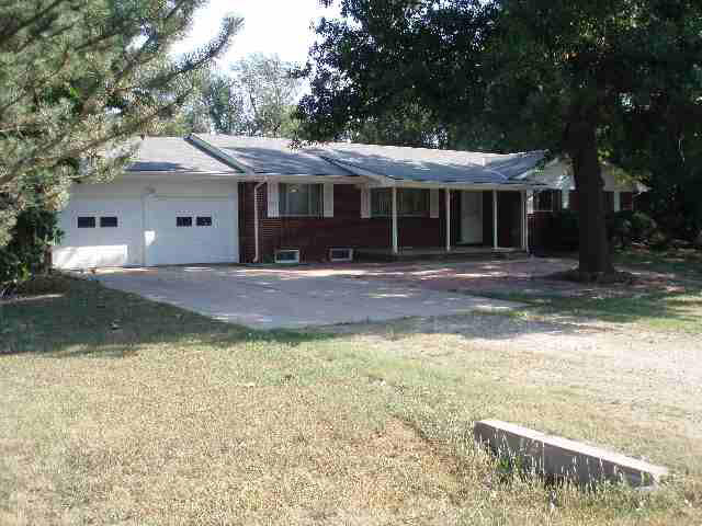 10600 Cora, Maize, KS 67205
