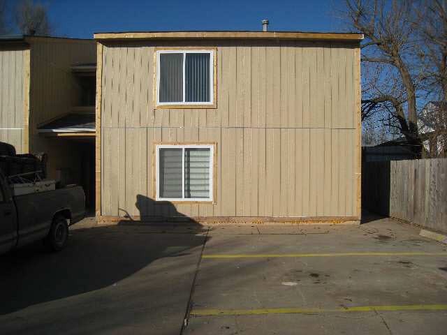 818 W University Ave, Wichita, KS 67213