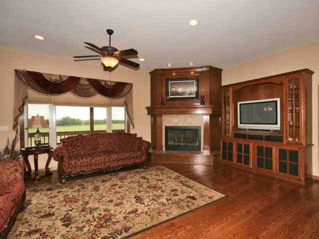 1627 E 130th N, Mulvane, KS 67110