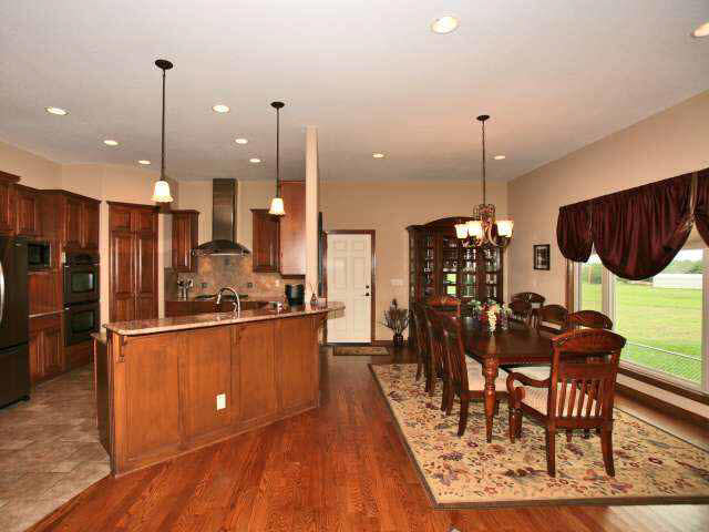 1627 E 130th N, Mulvane, KS 67110