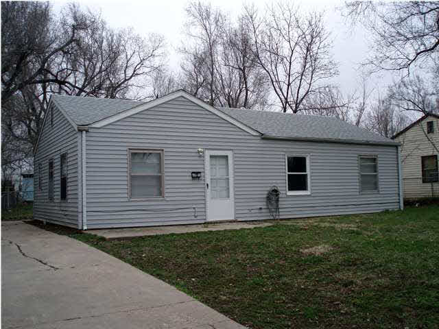 1212 E Evanston, Park City, KS 67204