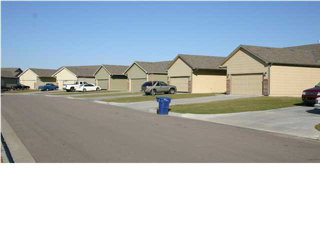 3810 N Pepper Rg, Maize, KS 67205