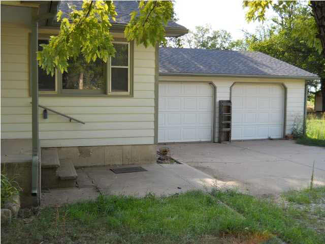 5801 N Fairview, Park City, KS 67204