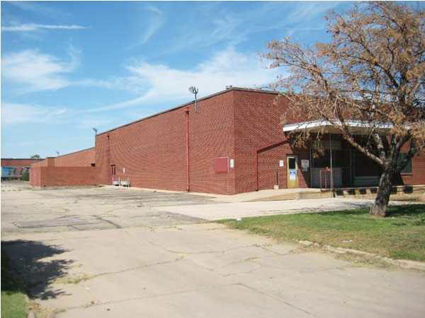 2946 S Hydraulic, Wichita, KS 67216