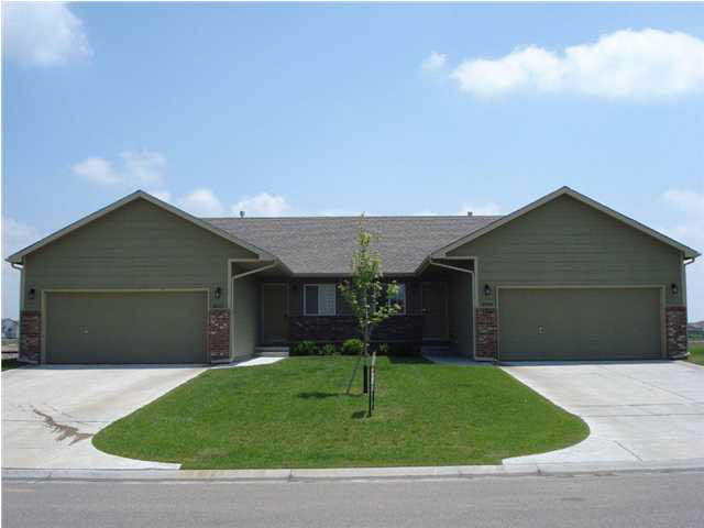 8746 W Havenhurst, Maize, KS 67205