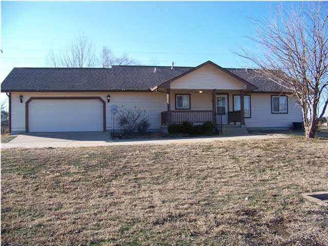 6550 S Seneca, Haysville, KS 67217