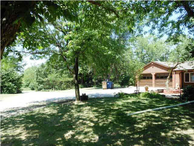 6306 N East Lake Rd, Walton, KS 67151
