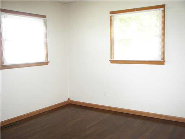 2709 S Magnolia Ave, Wichita, KS 67037