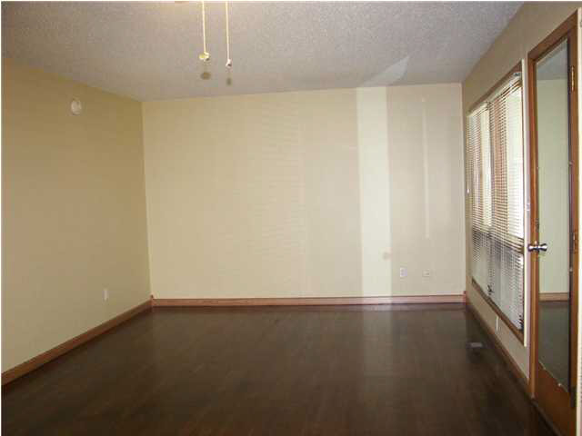 2709 S Magnolia Ave, Wichita, KS 67037