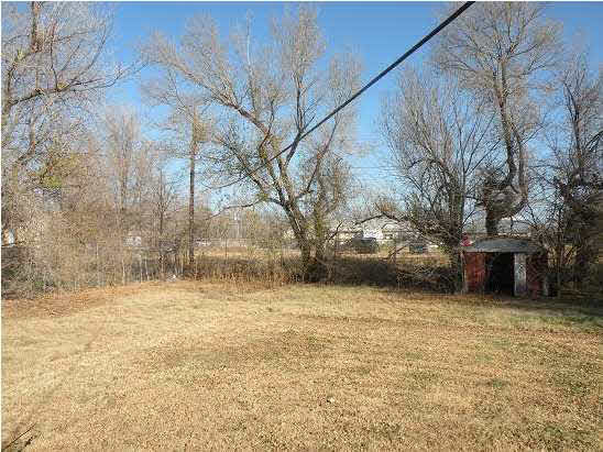 5818 N Park Pl, Park City, KS 67204