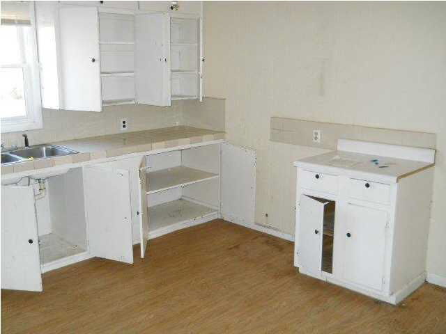 5818 N Park Pl, Park City, KS 67204