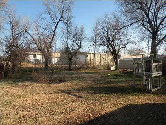 5818 N Park Pl, Park City, KS 67204