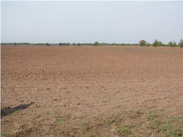 0 E Fountain Green Rd, Haven, KS 67543