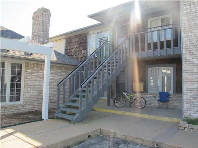 547 N Oliver, Wichita, KS 67208