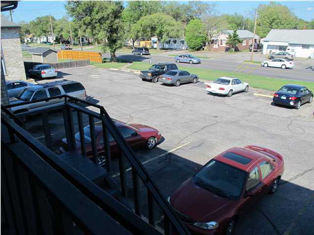 547 N Oliver, Wichita, KS 67208