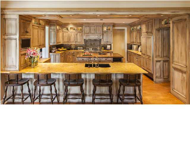 8650 E Killarney, Wichita, KS 67206