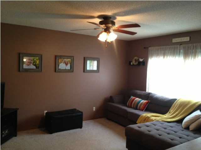 2830 S West Pkwy, Wichita, KS 67037