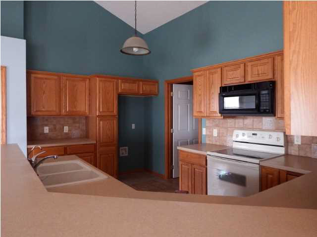 10801 E 35th St S, Wichita, KS 67037