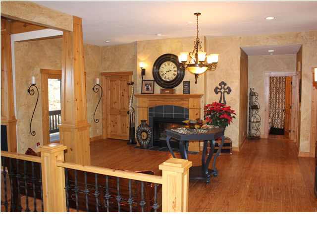 9301 N Woodlawn Ave, Valley Center, KS 67147