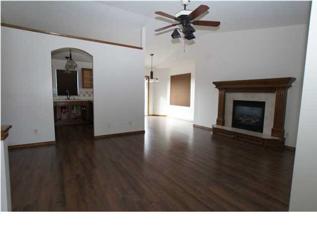 1825 N Amber Rg, Wichita, KS 67037