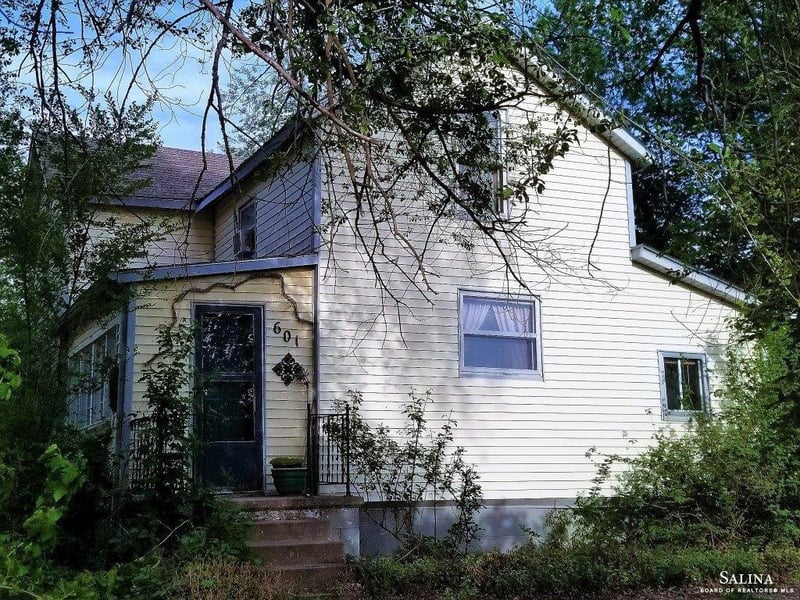601 King St, Gypsum, KS 67448