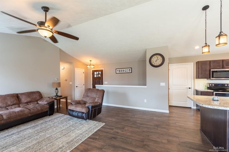 509 Harvest Hills Dr, Inman, KS 67546