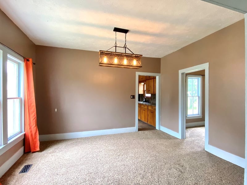 724 Spring St, Gypsum, KS 67448