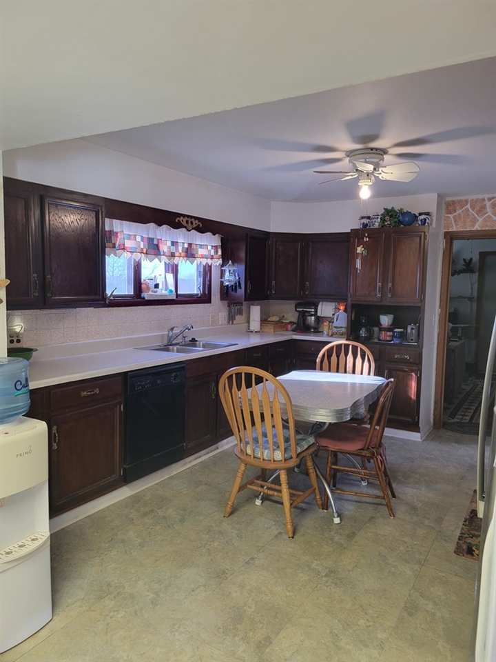 519 W 4th, Miltonvale, KS 67466