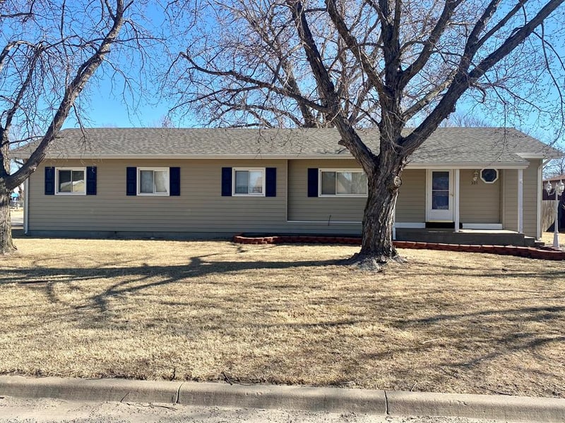 307 N Frank, Holyrood, KS 67450