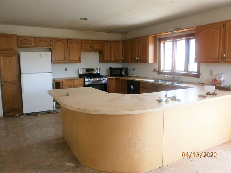 2310 N Mcgavern Rd, Brookville, KS 67425