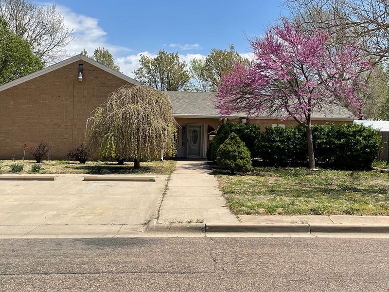 520 Corse Ave, Larned, KS 67550