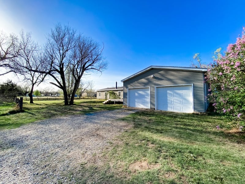210 W 4th St, Brookville, KS 67425