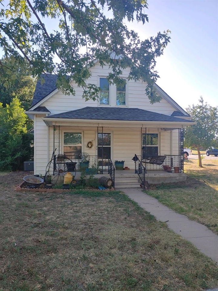 612 N Wichita Ave, Haviland, KS 67059