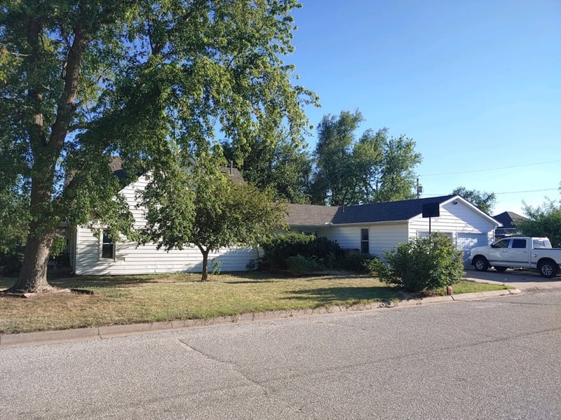 612 N Wichita Ave, Haviland, KS 67059