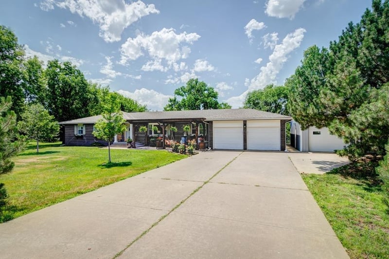 1984 E Marcye Ln, New Cambria, KS 67470