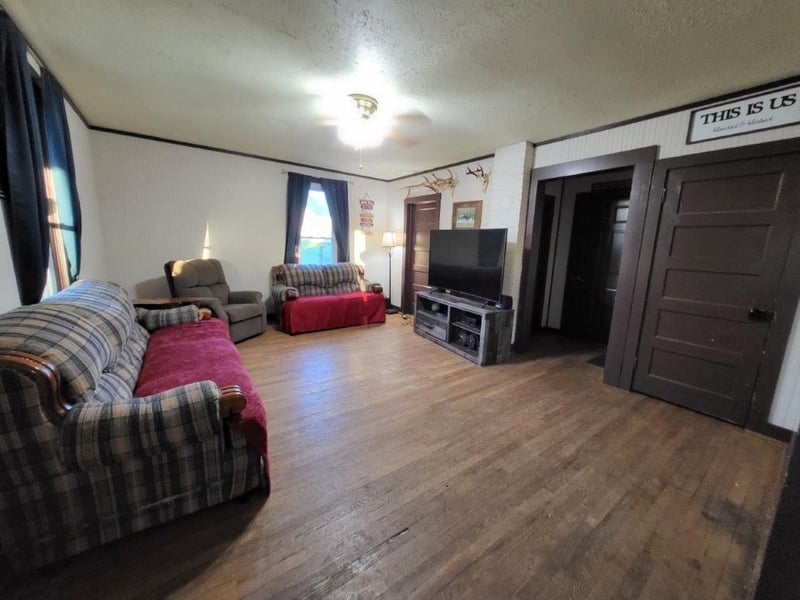 2336 Avenue T, Geneseo, KS 67444